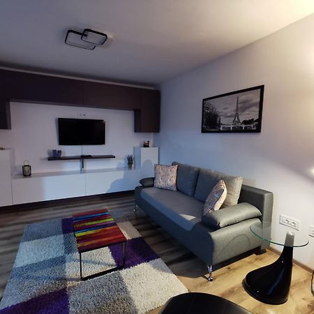 Apartament Asr เปียตราเนียมซ์ ภายนอก รูปภาพ