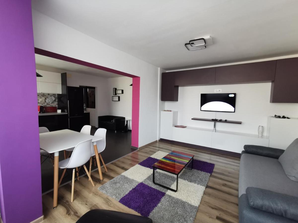 Apartament Asr เปียตราเนียมซ์ ภายนอก รูปภาพ