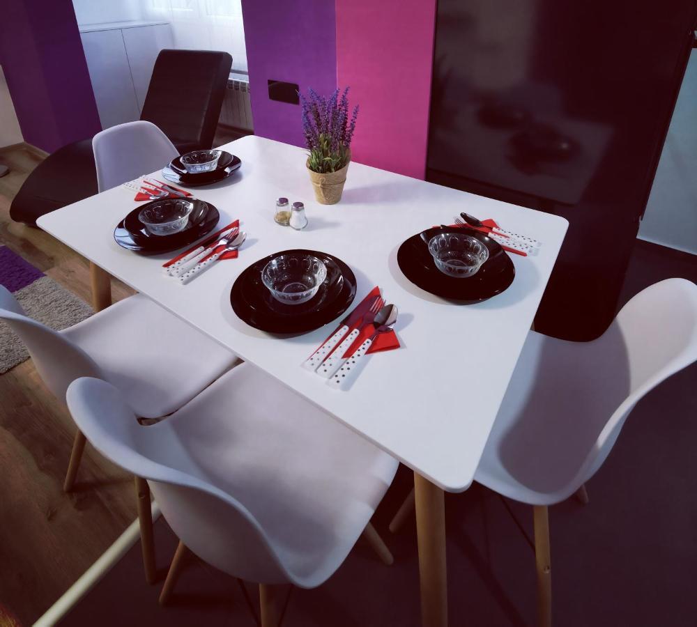 Apartament Asr เปียตราเนียมซ์ ภายนอก รูปภาพ